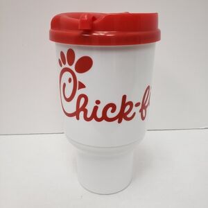 Chick-fil-A  20oz Insulated Thermo Plastic With Lid Travel Mug Cup White Red